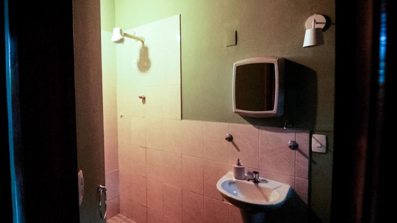 Hostel La Isla Praia de Pipa ภายนอก รูปภาพ
